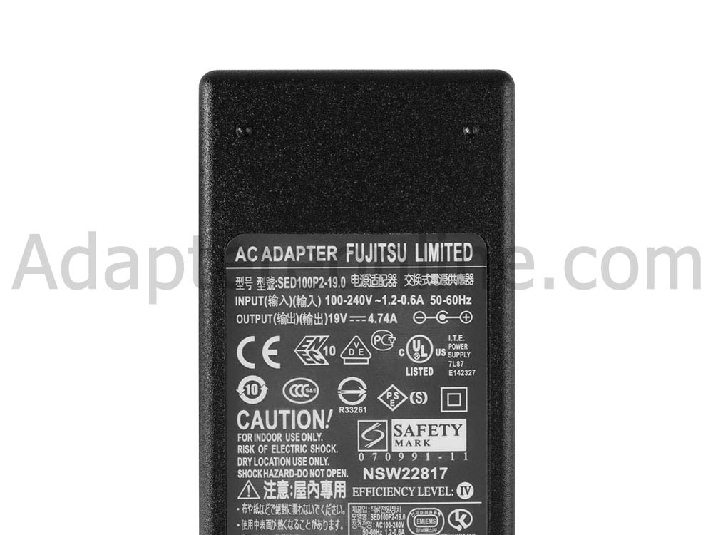 90W Fujitsu S26113-E518-V55 LSE0202D2090 FPCAC88 AC Adapter Oplader